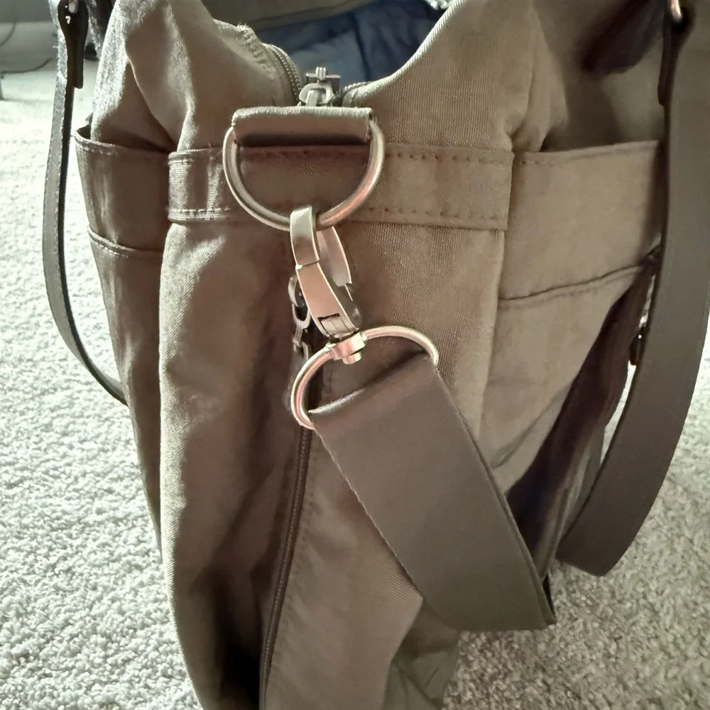 Baggallini newbaggallini overnight